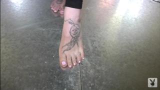 Tess Taylor feet photo 14