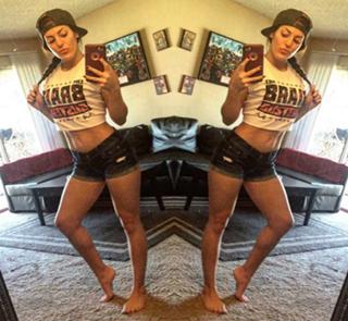 Tessa Blanchard feet photo thumbnail