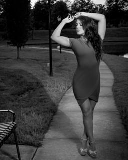 Tessa Blanchard feet photo thumbnail