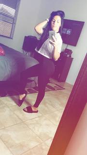 Tessa Blanchard feet photo thumbnail