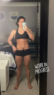 Tessa Blanchard feet photo thumbnail