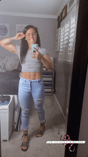 Tessa Blanchard feet photo thumbnail