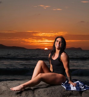 Tessa Blanchard feet photo thumbnail