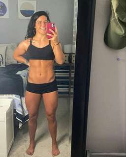 Tessa Blanchard feet photo thumbnail
