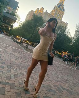 Tessa Blanchard feet photo thumbnail