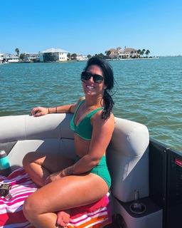 Tessa Blanchard feet photo thumbnail