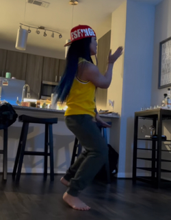 Tessa Blanchard feet photo thumbnail