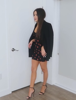 Tessa Brooks feet photo thumbnail