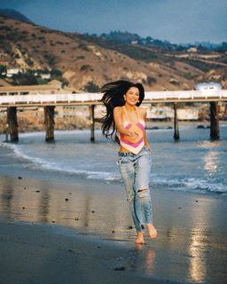 Tessa Brooks feet photo thumbnail