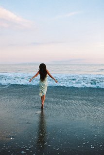 Tessa Brooks feet photo thumbnail