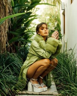 Tessa Brooks feet photo thumbnail