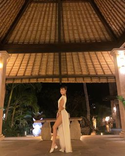 Tessa Brooks feet photo thumbnail