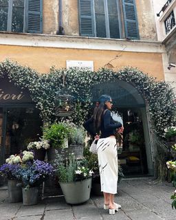 Tessa Brooks feet photo thumbnail