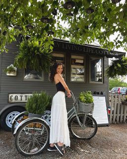 Tessa Brooks feet photo thumbnail