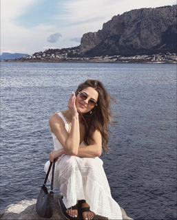 Tessa Brooks feet photo thumbnail