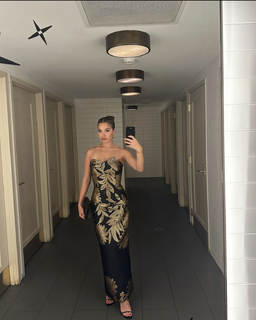 Tessa Brooks feet photo thumbnail