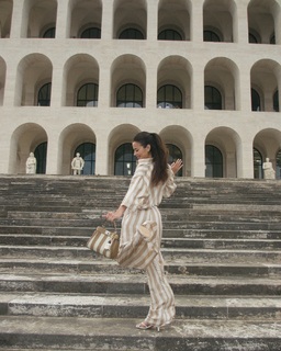 Tessa Brooks feet photo thumbnail