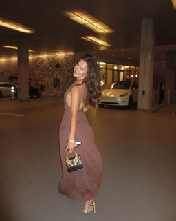 Tessa Brooks feet photo thumbnail