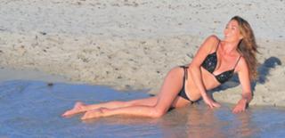Tessa Gelisio feet photo 17