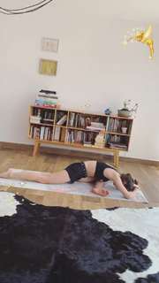 Tessa Ia feet photo 9
