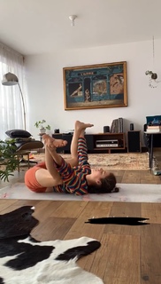 Tessa Ia feet photo 20
