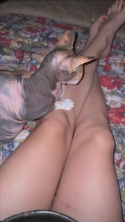 Tessa Ia feet photo 20