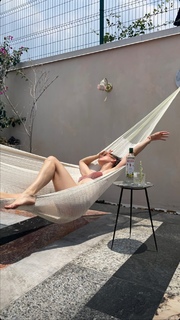 Tessa Ia feet photo 10