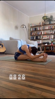 Tessa Ia feet photo 14