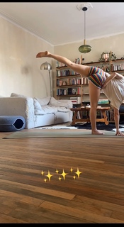 Tessa Ia feet photo 15