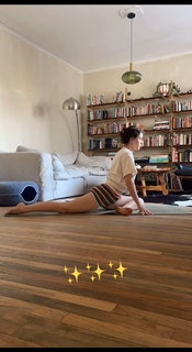 Tessa Ia feet photo 13