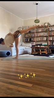 Tessa Ia feet photo 12