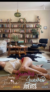 Tessa Ia feet photo 11