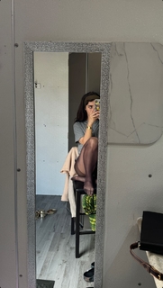 Tessa Ia feet photo 14