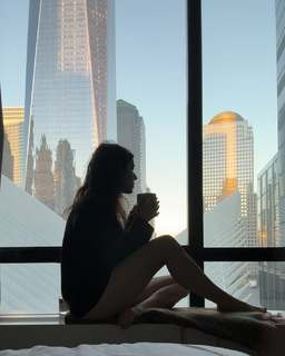 Tessa Ia feet photo 7