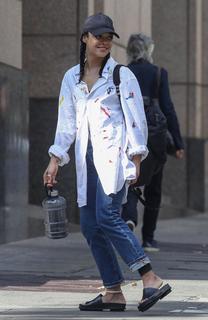 Tessa Thompson feet photo thumbnail