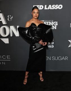 Tessa Thompson feet photo thumbnail