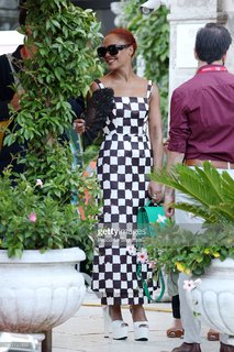 Tessa Thompson feet photo thumbnail
