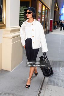 Tessa Thompson feet photo 7