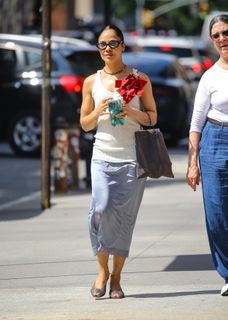 Tessa Thompson feet photo 1