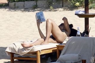 Tessa Thompson feet photo 3