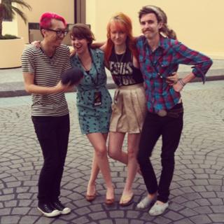 Tessa Violet feet photo 14
