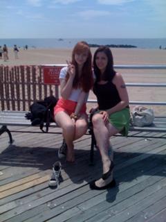 Tessa Violet feet photo 5