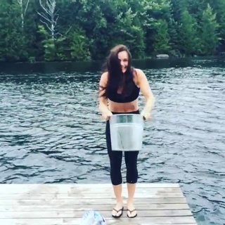 Tessa Virtue feet photo 19