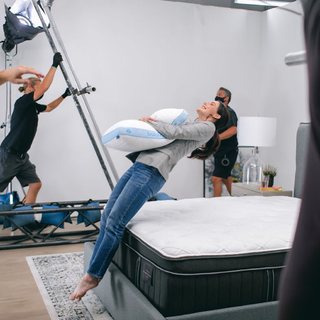Tessa Virtue feet photo 6