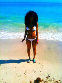 Teyana Taylor feet photo thumbnail