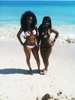 Teyana Taylor feet photo thumbnail