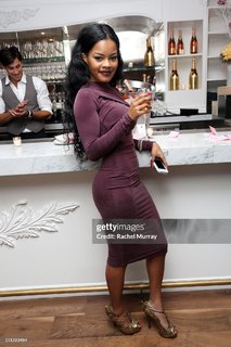 Teyana Taylor feet photo thumbnail