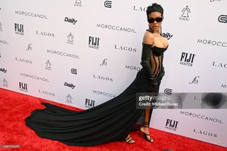 Teyana Taylor feet photo thumbnail