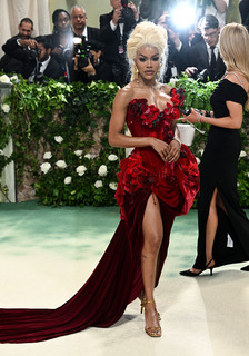 Teyana Taylor feet photo thumbnail