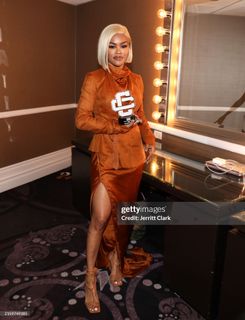 Teyana Taylor feet photo thumbnail
